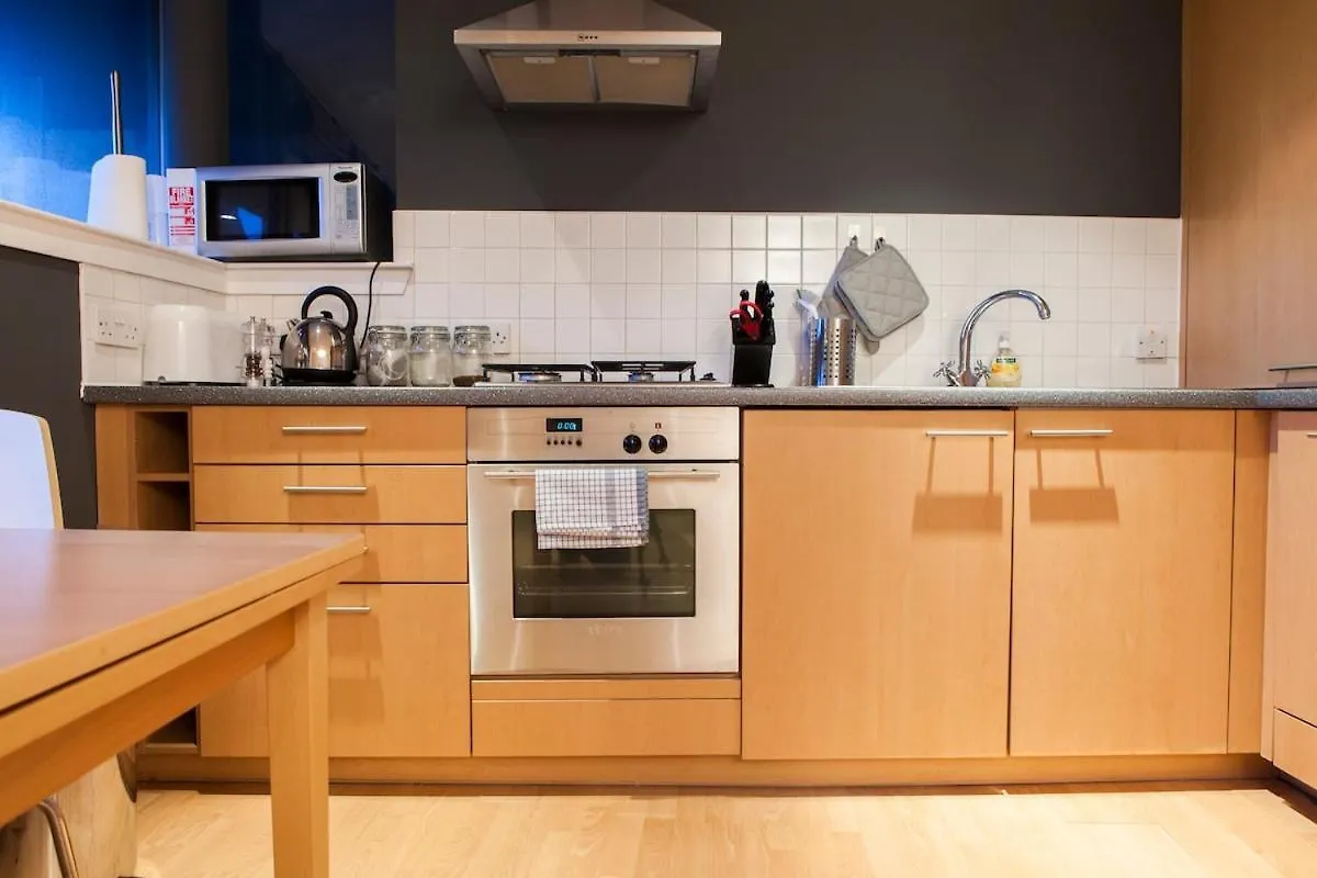 Bright & Stylish West End Apartment Edinburgh 0*,  United Kingdom