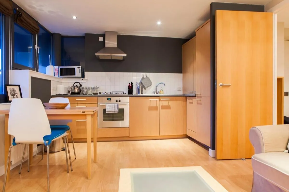 Bright & Stylish West End Apartment Edinburgh 0*,  United Kingdom