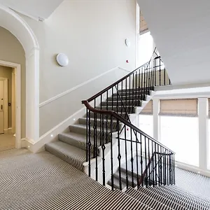 Apartment Royal Princes, EDI